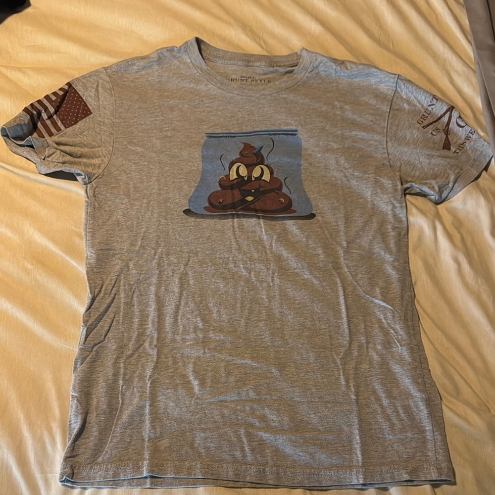 Grunt Style Gray Short Sleeve Tee with Graphic Design